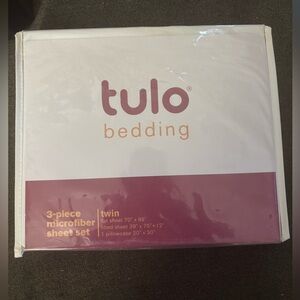 NWT Tulo 3pc Twin Bedding Set - White